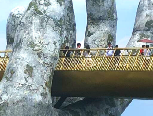 Picture of Golden Bridge in Vietnam taken by Enzelle - Eating Tourist