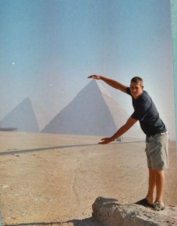 Making funny pictures with the pyramids