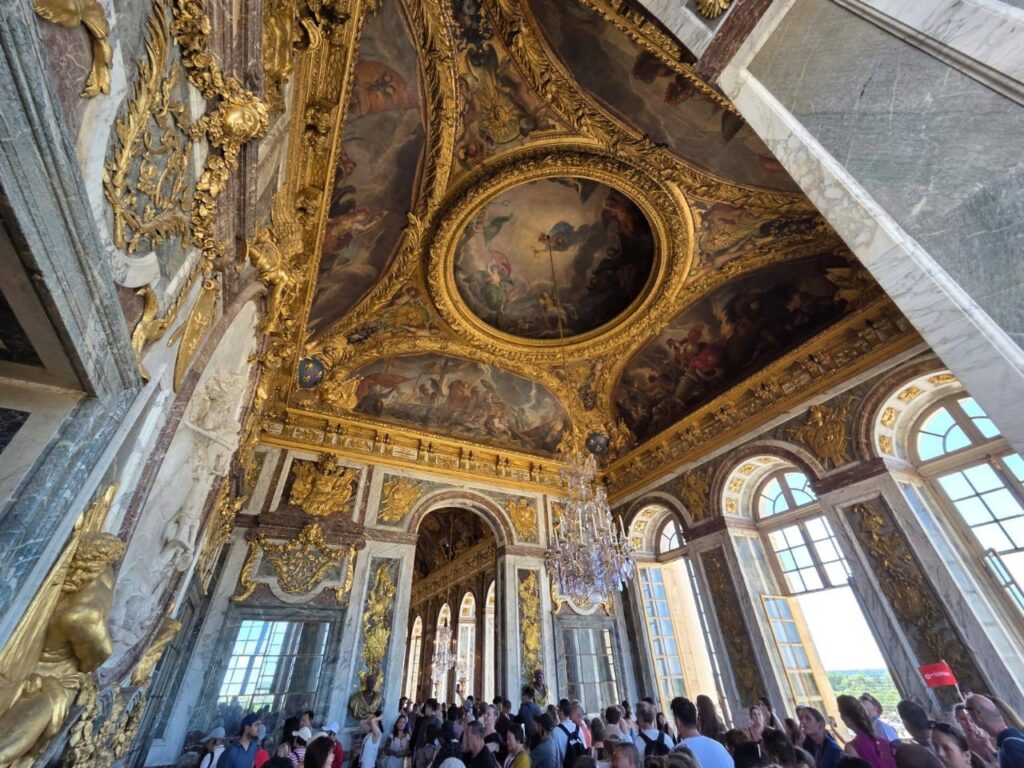 The beautiful display of art and culture in Paris Art and culture